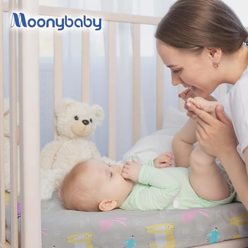 Moonybaby Organic Crib Sheet with Animal Print